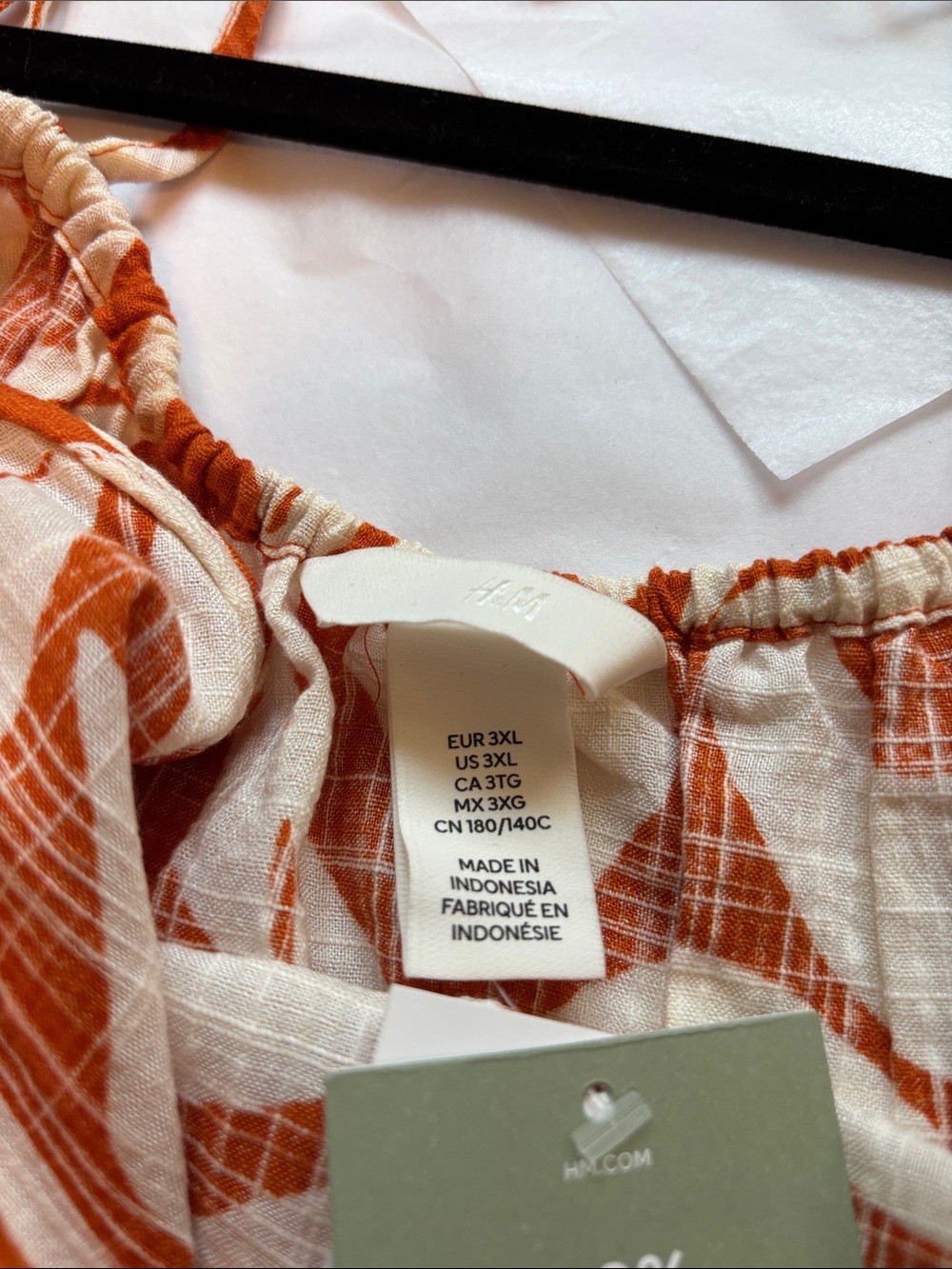 H&M Orange and White Leaf-Print Maxi Dress. 3X - Picture 8 of 8